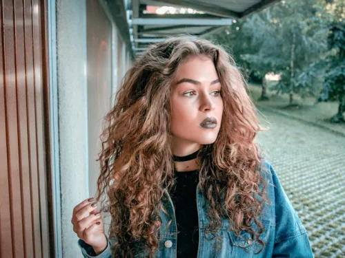 Venüs Burcu Koç Olan Kova Kadını Sevgiyi İfade Biçiminiz
