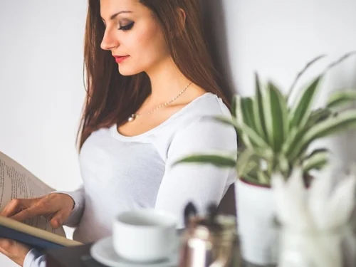 Yükseleni Kova Olan Yengeç Burcu Erkeği Astrolojik Profilinizi Oluşturun